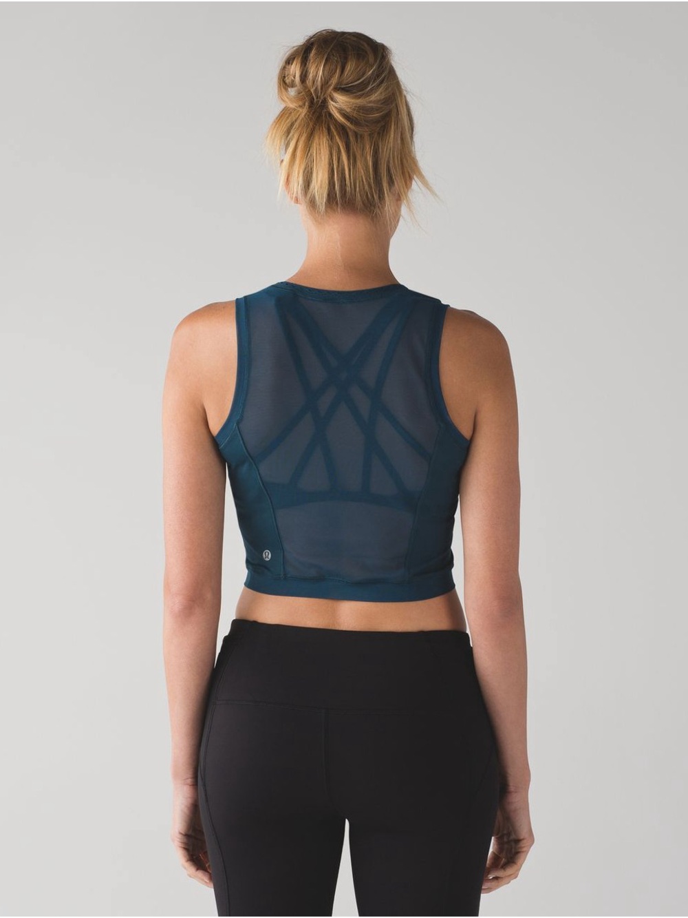 Lululemon Free Runner Mesh-Back Cropped Sports Tank in Alberta Lake (Teal)